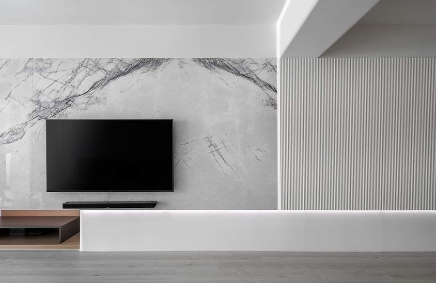 سرامیک اسلب پشت تلویزیون