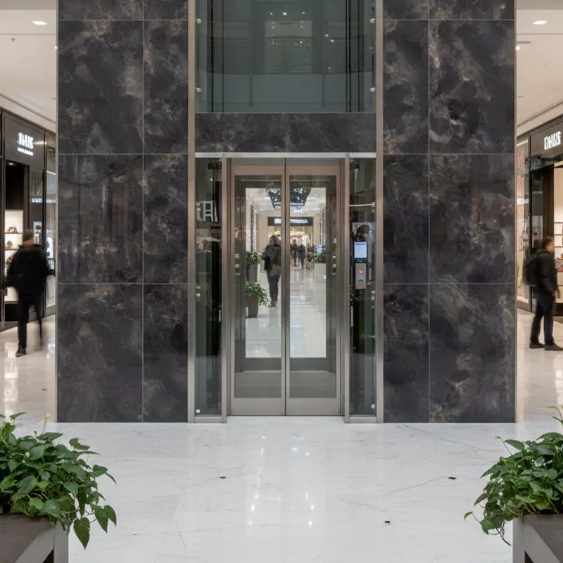 سرامیک ایفا سرام برند میلان طرح بیزانس مشکی طلایی پولیش سایز 120*60