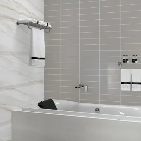 سرامیک ایفا سرام برند میلان طرح بریک مونوکالر طوسی مدیوم کد 81 کریستال پولیش سایز 30*8