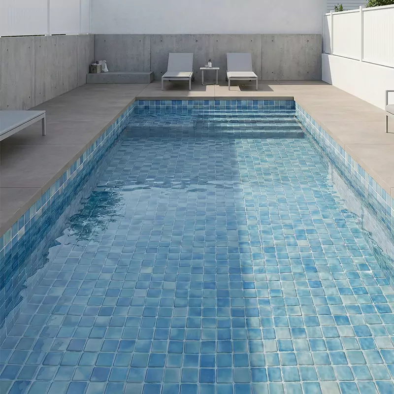 کاشی استخری شیشهای ایلدیز برند میراک طرح لوستر آبرنگی کد 7030 سایز 2/5*2/5